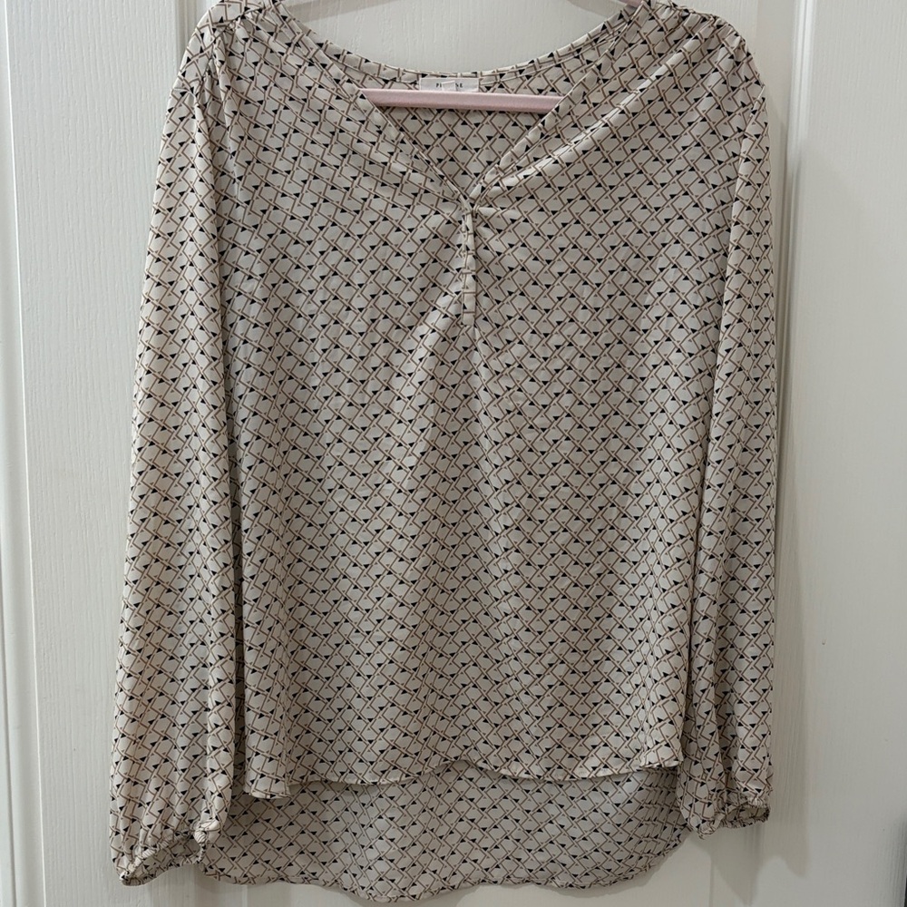 Pleione Cream Geometric Women's Blouse